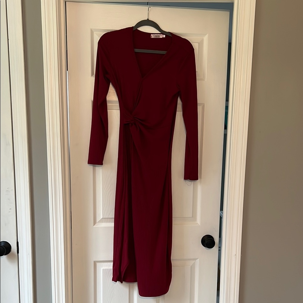Red V-Neck Long Sleeve Bodycon Dress